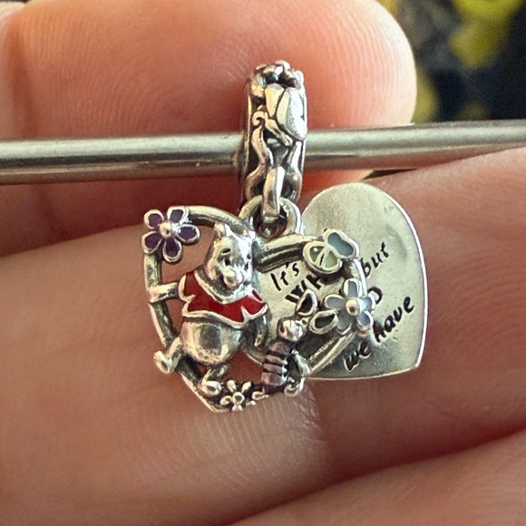 Winnie the Pooh Heart Charm Pendant - Picture 3 of 5